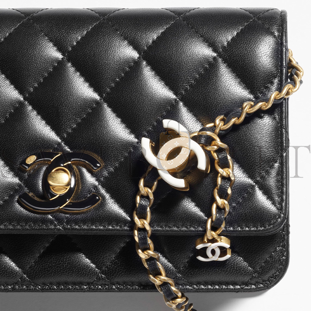 Ch*el on-chain wallet shiny lambskin, enamel and gold-tone metal black ap3938 (19.5*12*5.5cm)